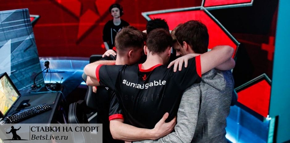 Astralis – NaVi прогноз на 12 декабря