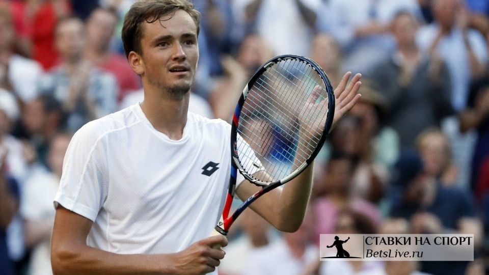 Медведев выиграл свой 10-й титул