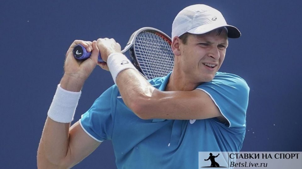 Янник Синнер — Хуберт Гуркач прогноз на 4 апреля