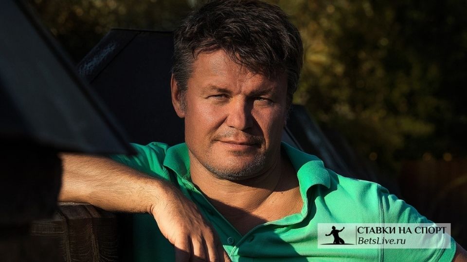 Тактаров стал на защиту девушек, которые участвуют в женских боях