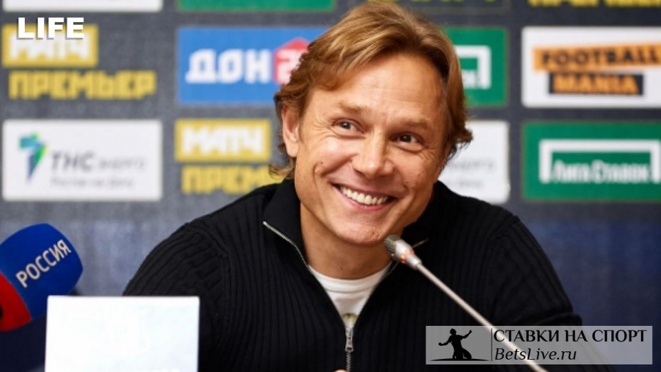 Карпин на пресс-конференции заявил, что состав для игры со Словакией он уже подготовил