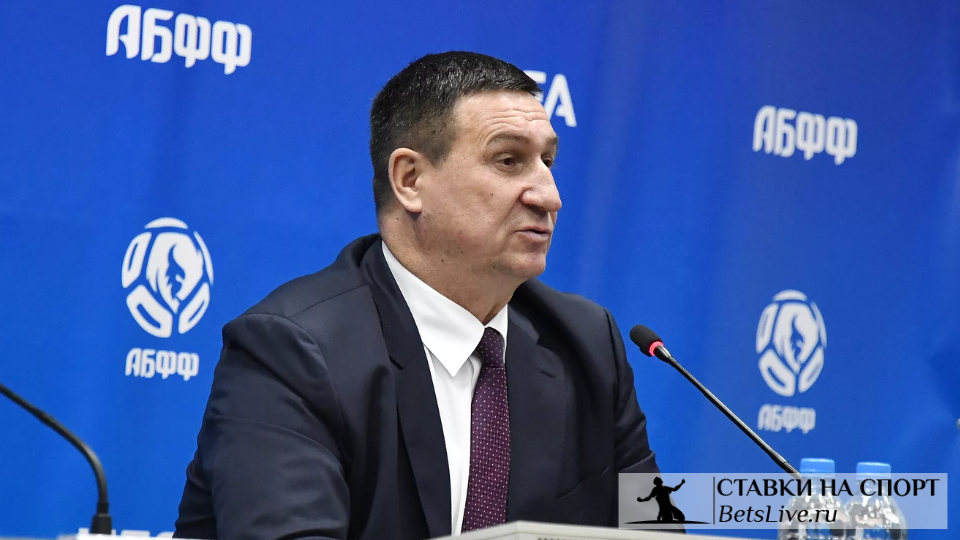 Возглавляющий Федерацию футбола Беларуси (АБФФ) Владимир Базанов был задержан на территории Чехии